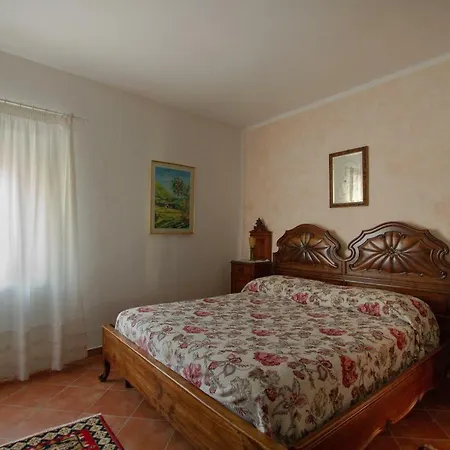 Borgo Della Rocca Bed & Breakfast Montemurlo Exterior photo